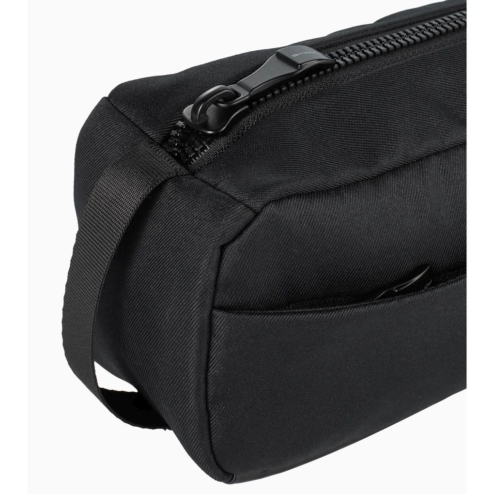 Pouch – Essential