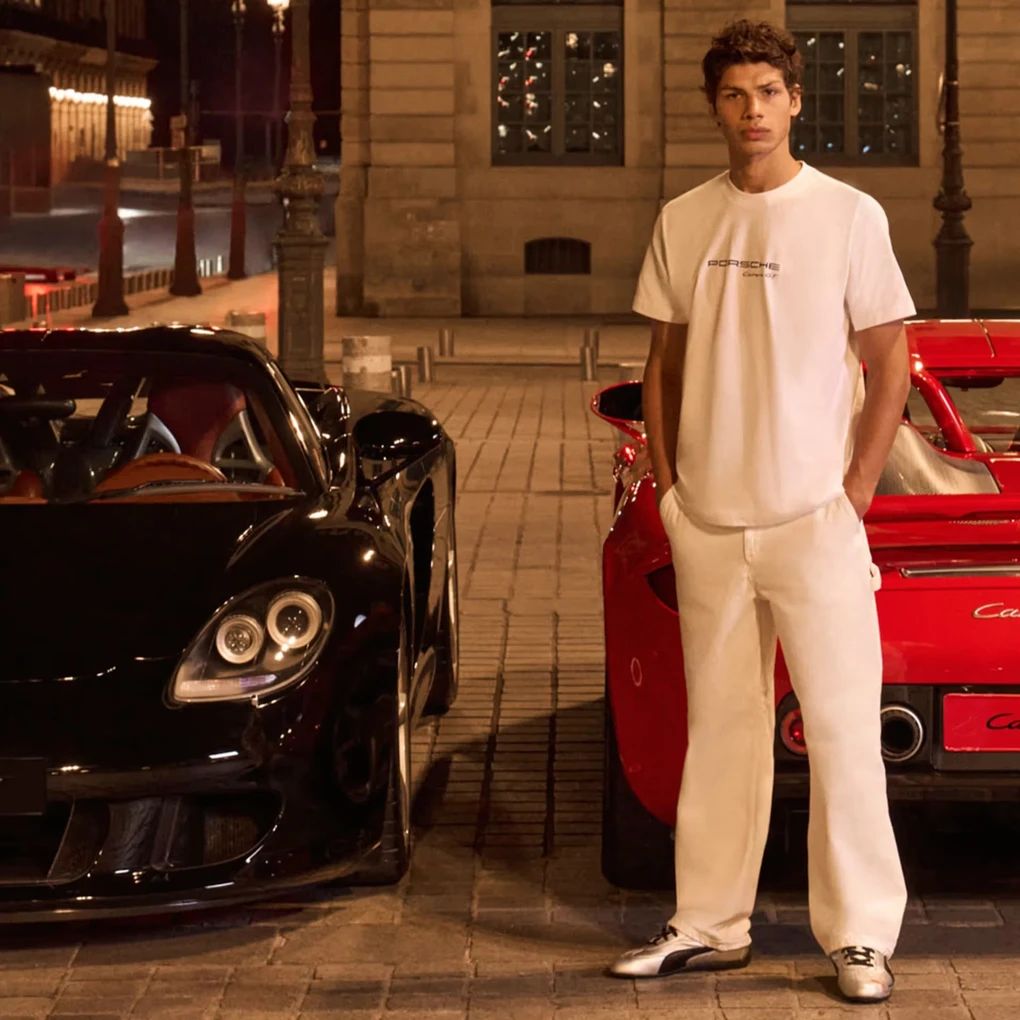 T-Shirt Unisex – 25Y Porsche Carrera GT