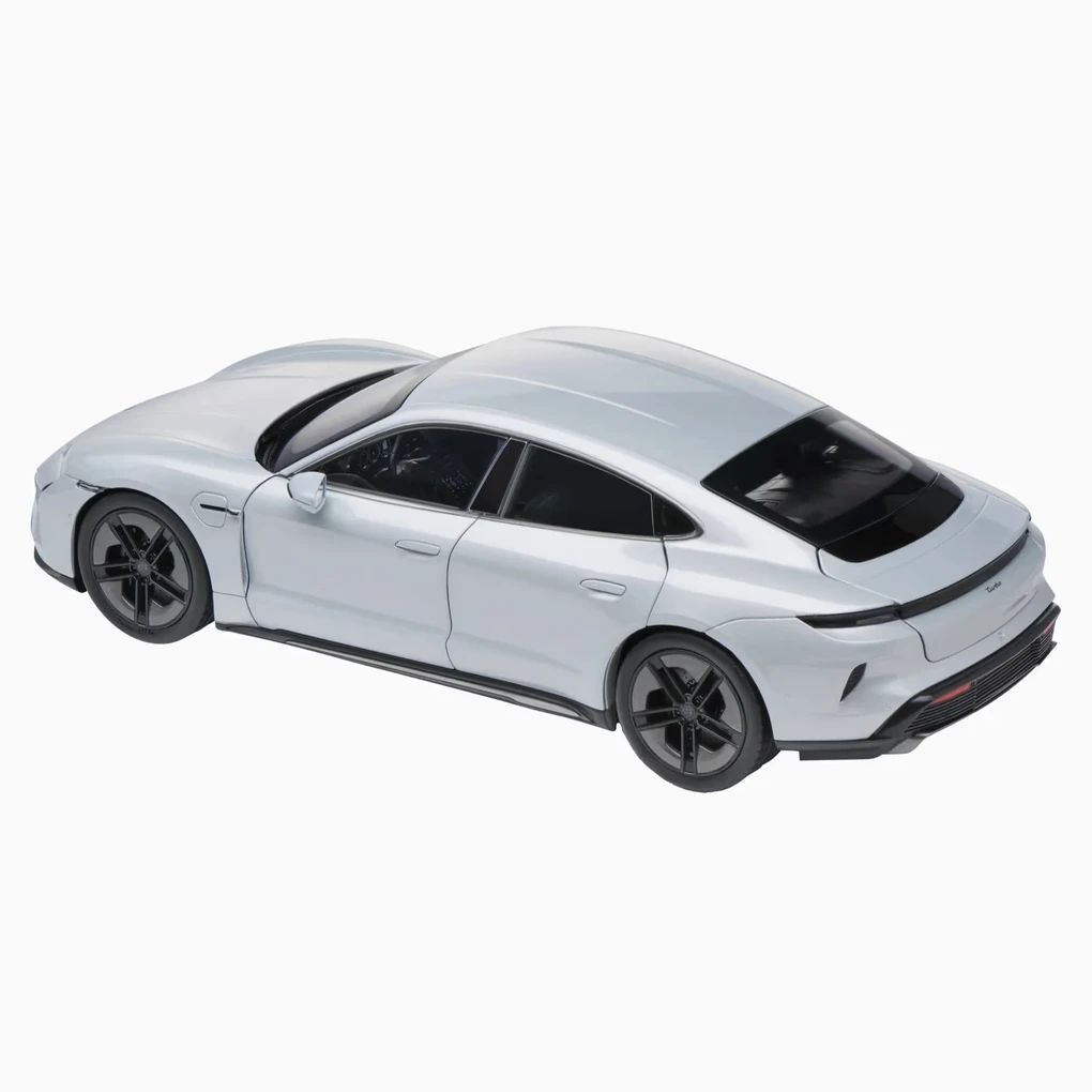 Porsche Taycan Turbo S (J1 PA)