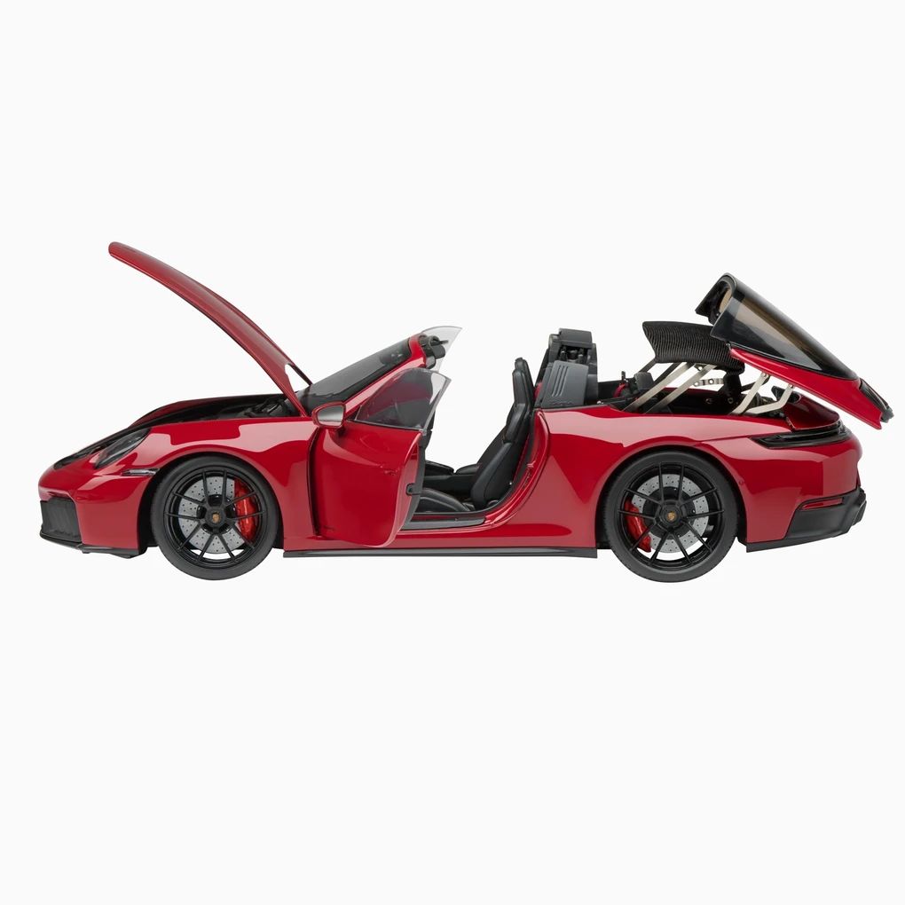 Porsche 911 Targa 4 GTS (992.2) - Limited Edition