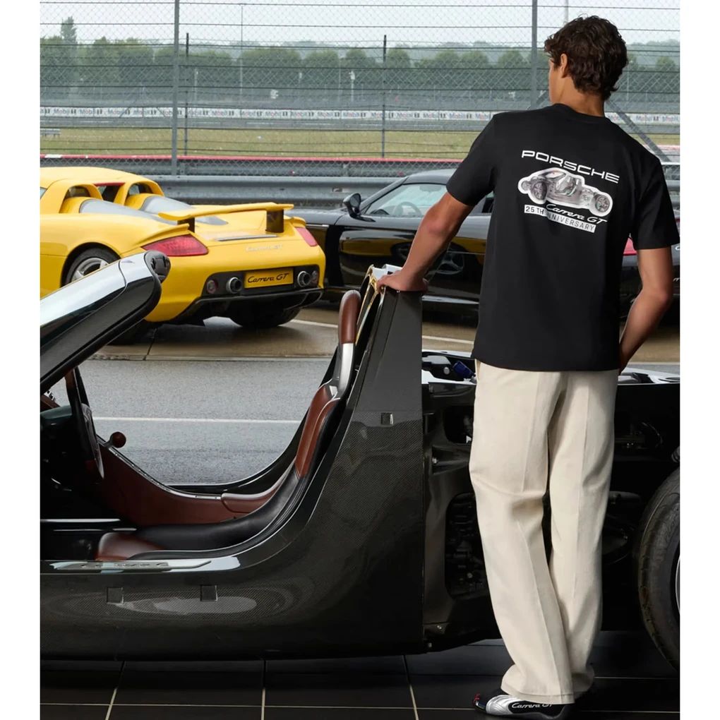 T-Shirt Unisex – 25Y Porsche Carrera GT