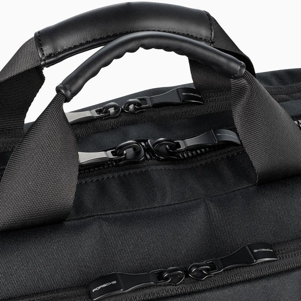 Briefcase – Essential