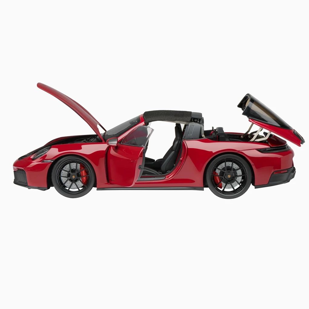 Porsche 911 Targa 4 GTS (992.2) - Limited Edition